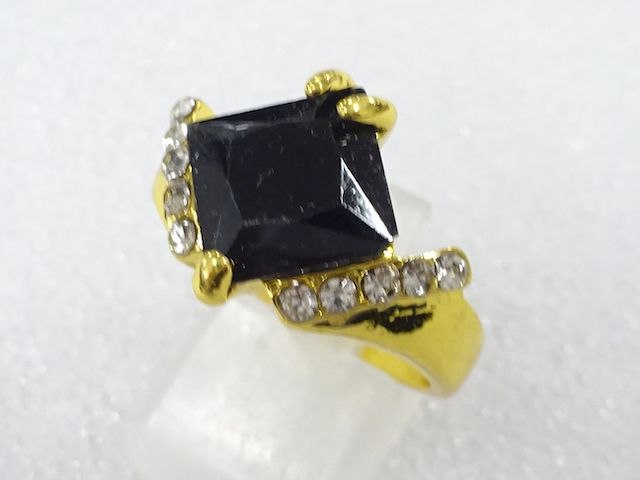 Colored stone ring (size 18)